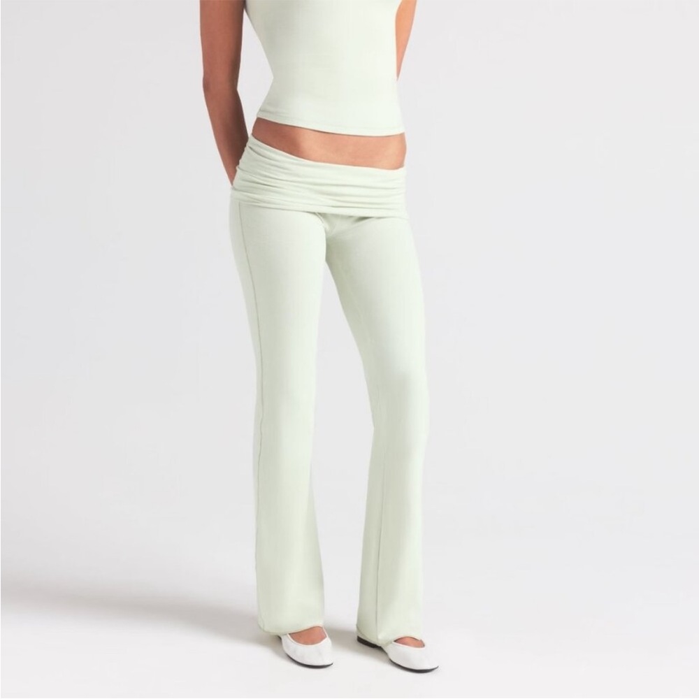 🌿SKIMS COTTON JERSEY FOLDOVER PANTS IN SPEARMINT M